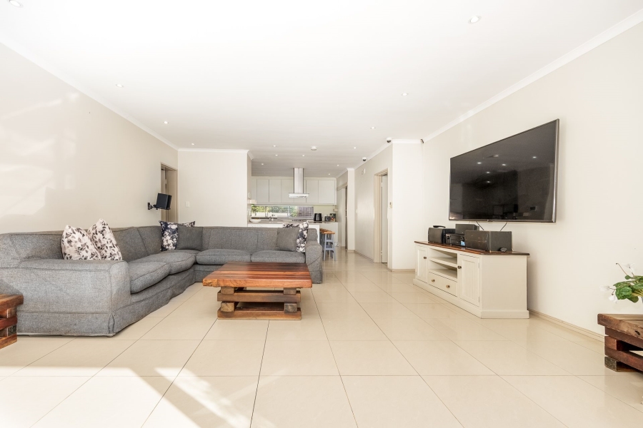 4 Bedroom Property for Sale in Tara Western Cape